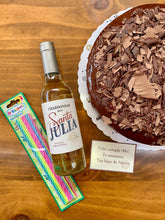 Cargar imagen en el visor de la galería, Pack torta de chocolate + Vino